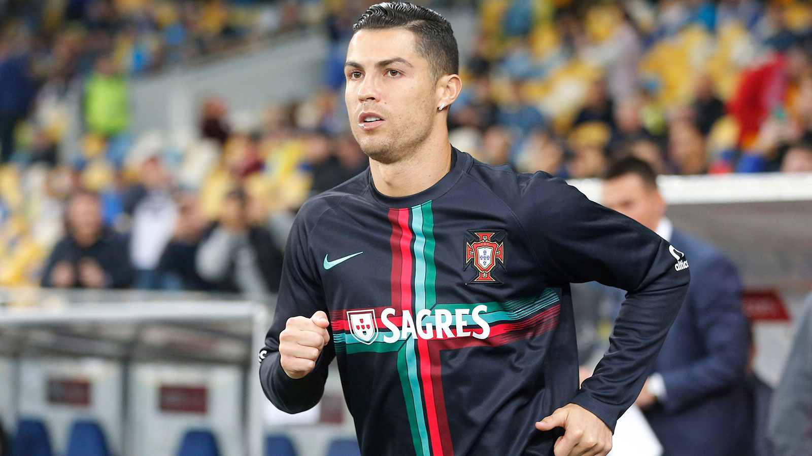 Cristiano Ronaldo has 700 career goals